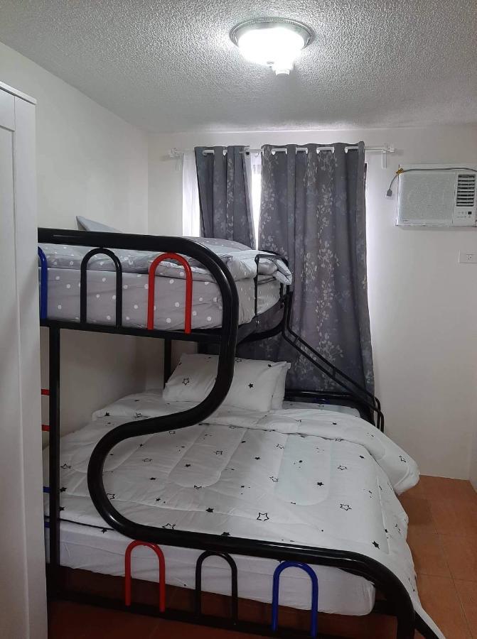 Lovely 2 Bedroom Condo With Free Secured Parking Manila Kültér fotó