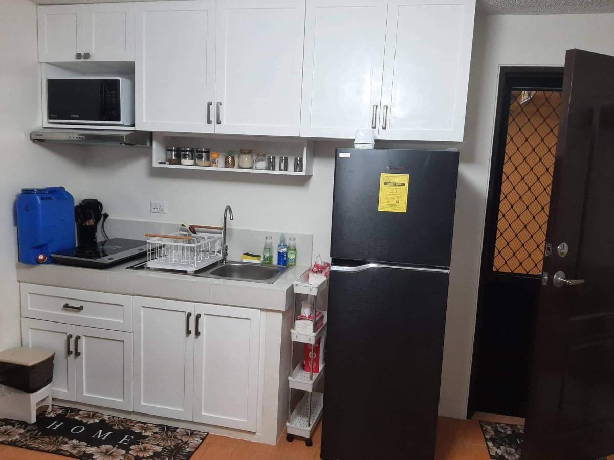 Lovely 2 Bedroom Condo With Free Secured Parking Manila Kültér fotó